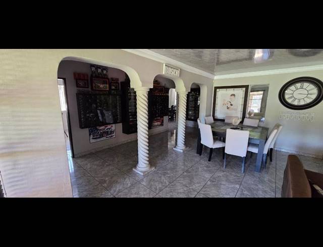 5 BEDROOM HOUSE FOR SALE IN DUNCANVILLE